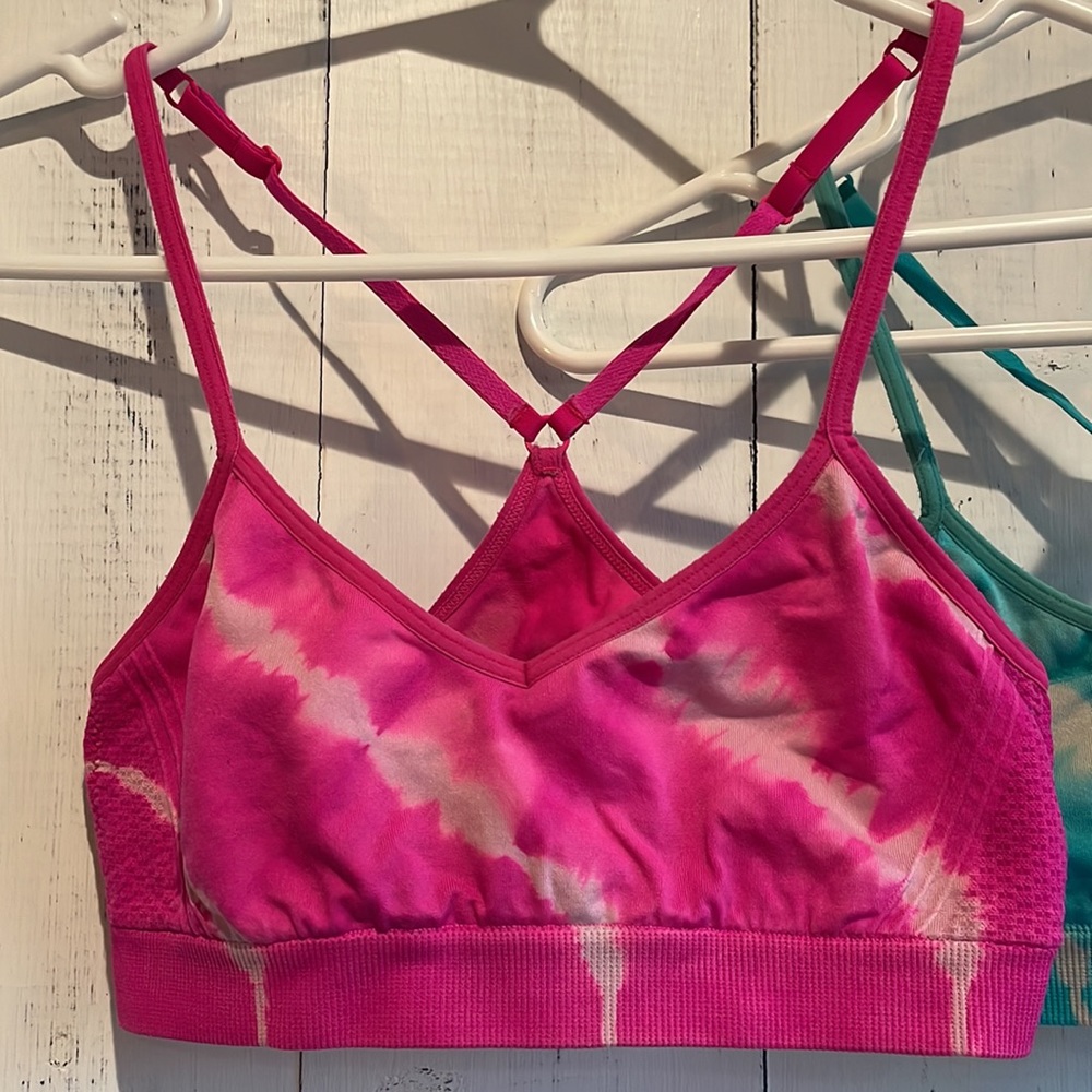 ‼️SOLD‼️ 2 VS Pink Bralettes - Picture 2 of 14
